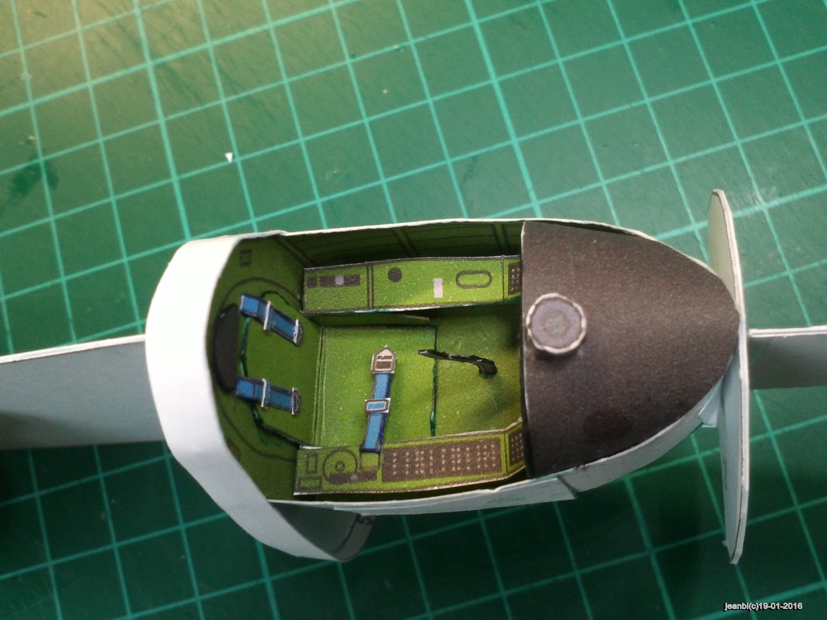 f4u008