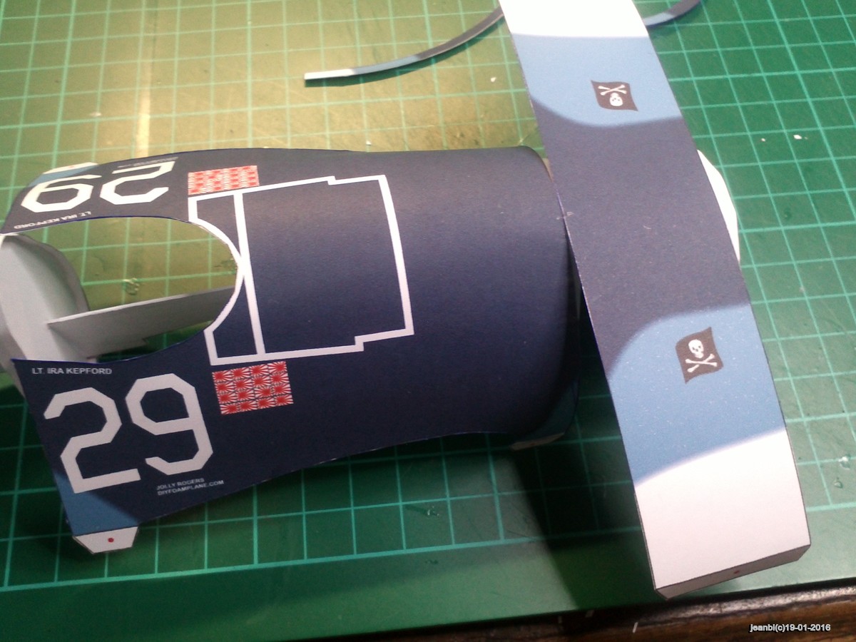 f4u017