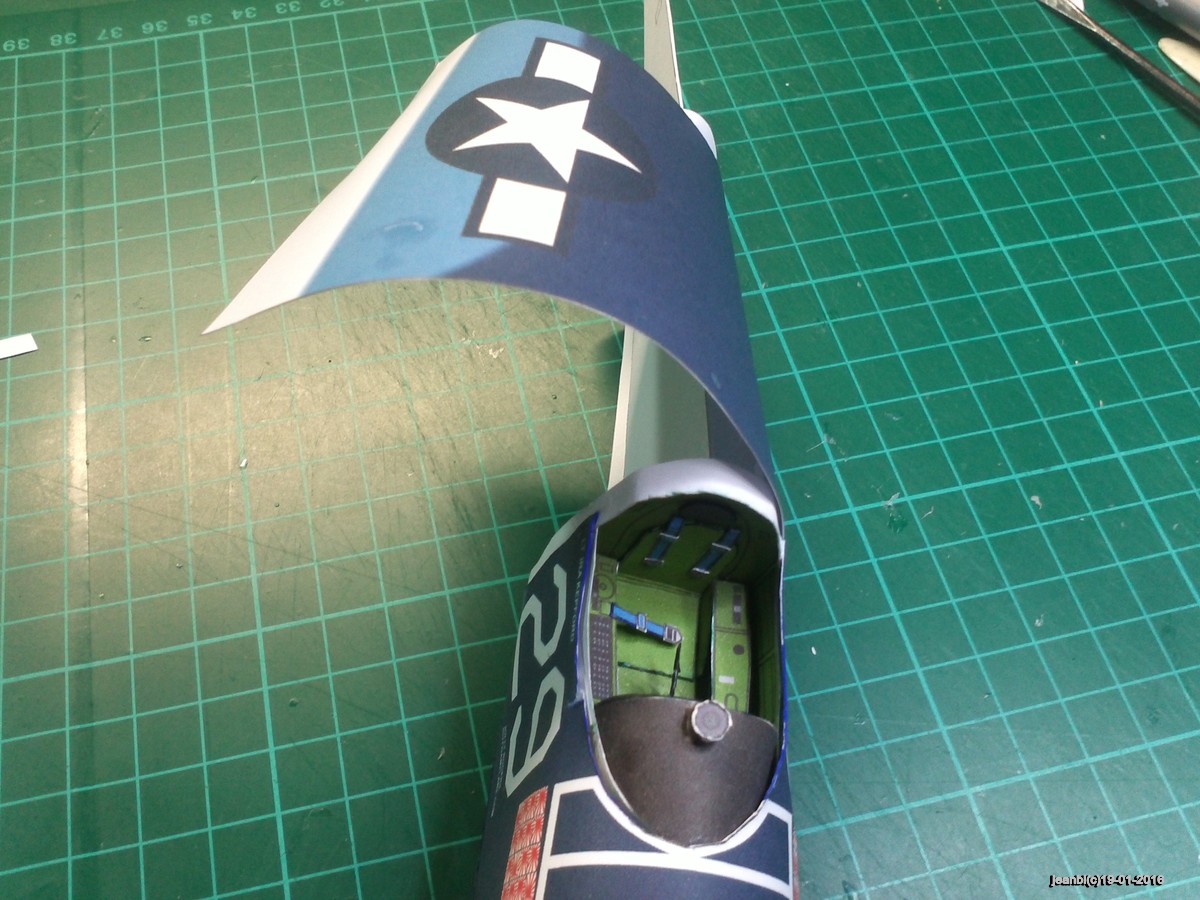 f4u023