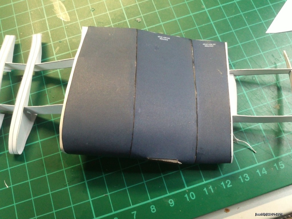 f4u031